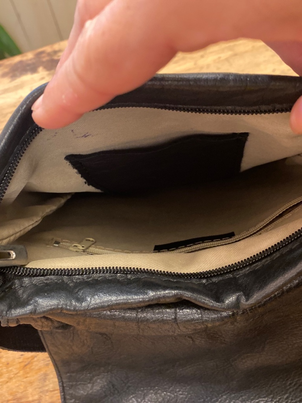 Soft Black Leather Flap Crossbody Bag | Multi-Pocket Shoulder Purse - Picture 4 of 4